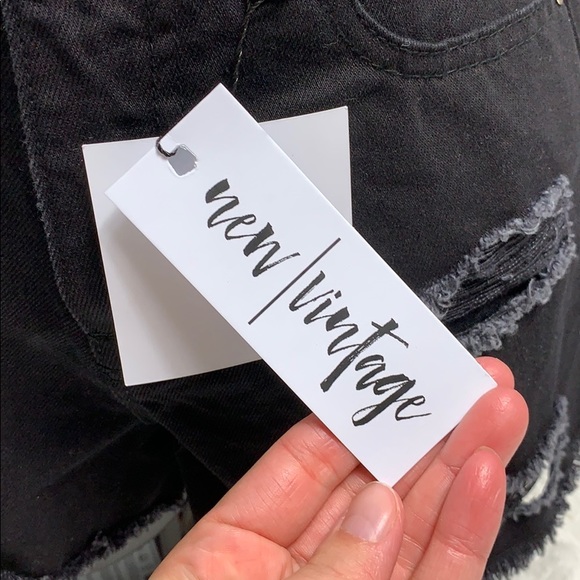 New vintage black denim shorts - Picture 4 of 5